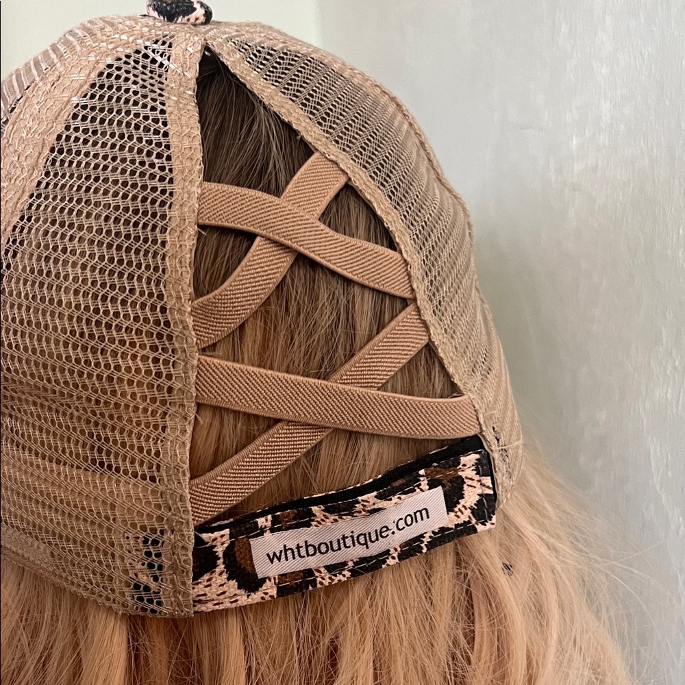 #1379=Leopard Print Women's Cap & WHT Logo W/ blue heart 🩵 - Picture 4 of 7